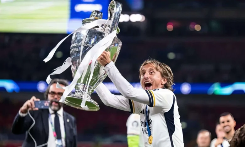 عمر مودريتش ومتى ينتهي عقده مع ريال مدريد