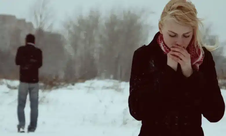 كيف أتخلص من شخص يحبني دون أن اجرحه