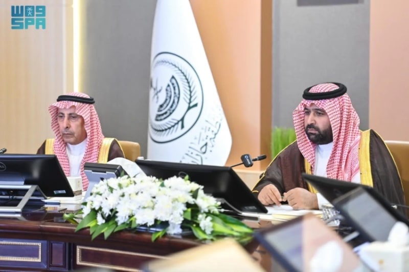 أمير جازان يترأس اجتماع اللجنة الإشرافية الرابع عشر لتطوير المنطقة 1 2484209.pngw800q100fjpg