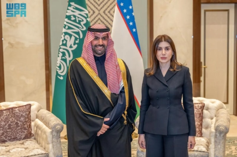 لقاء بين وزير الثقافة ورئيسة صندوق تنمية الثقافة والفنون في أوزبكستان 1 2485019.pngw800q100fjpg